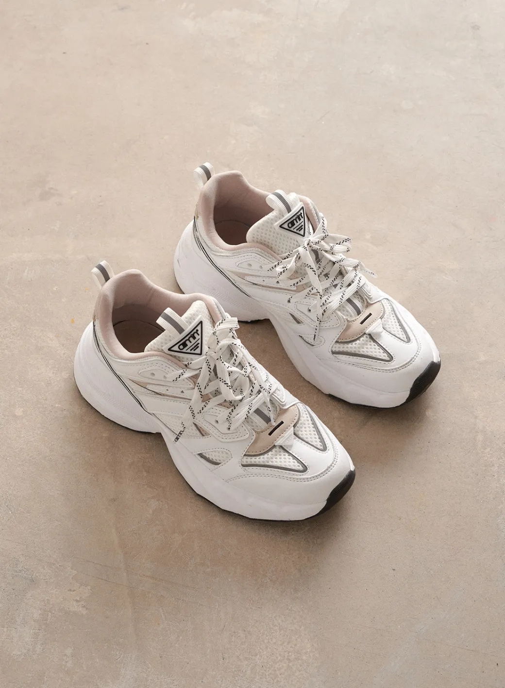 100 Sneakers>AIM’N Best