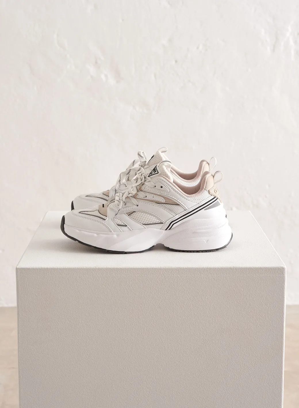 100 Sneakers>AIM’N Best