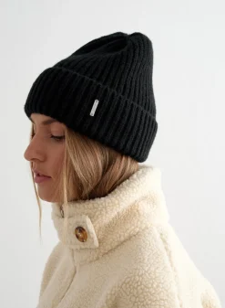 Chunky Beanie><noscript><img width=