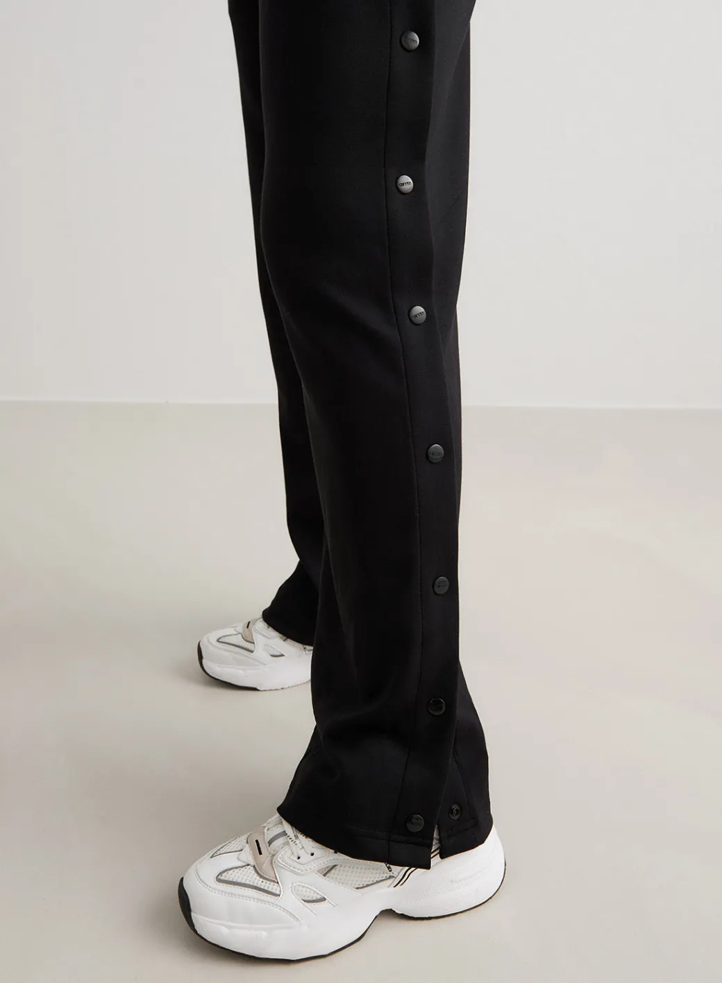 Comfy Buttoned Pants>AIM’N Hot