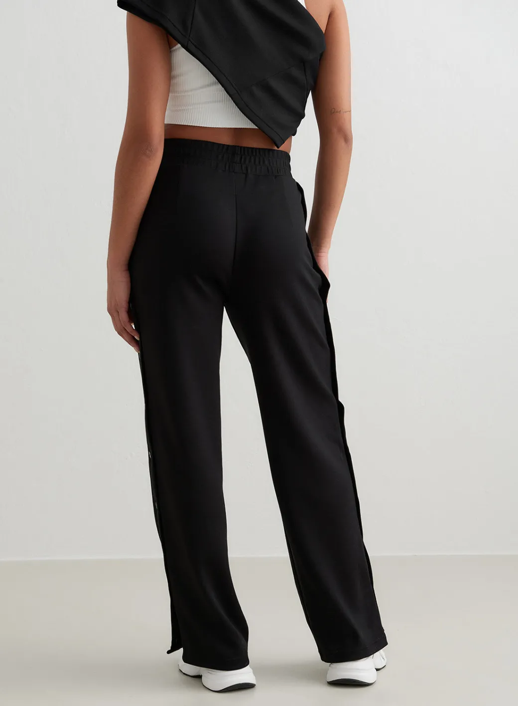 Comfy Buttoned Pants>AIM’N Hot