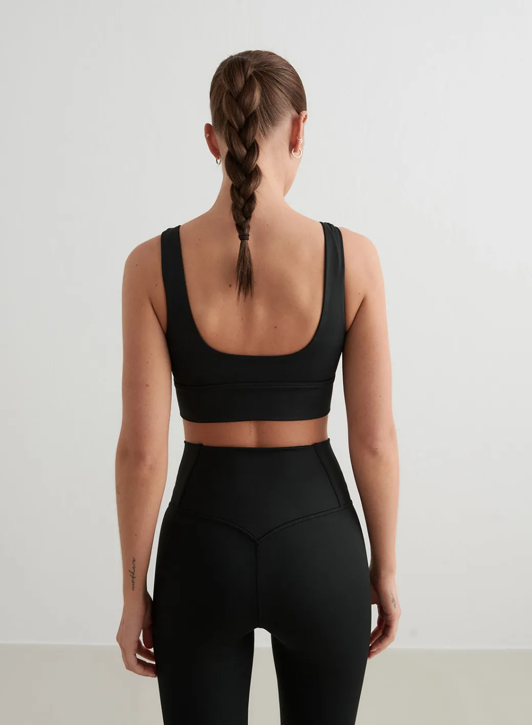 Core Bra>AIM’N Online