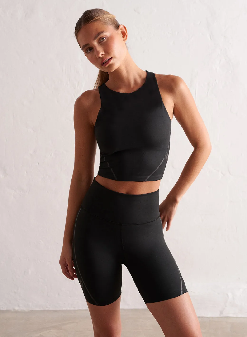 Black Elevate Core Bralette>AIM’N