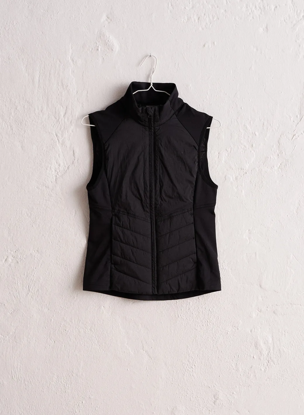 Black Hybrid Vest>AIM’N Hot