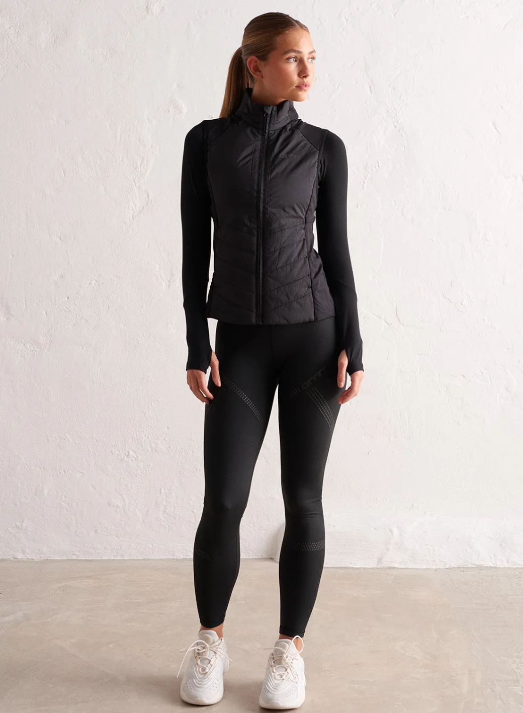 Black Hybrid Vest>AIM’N Hot