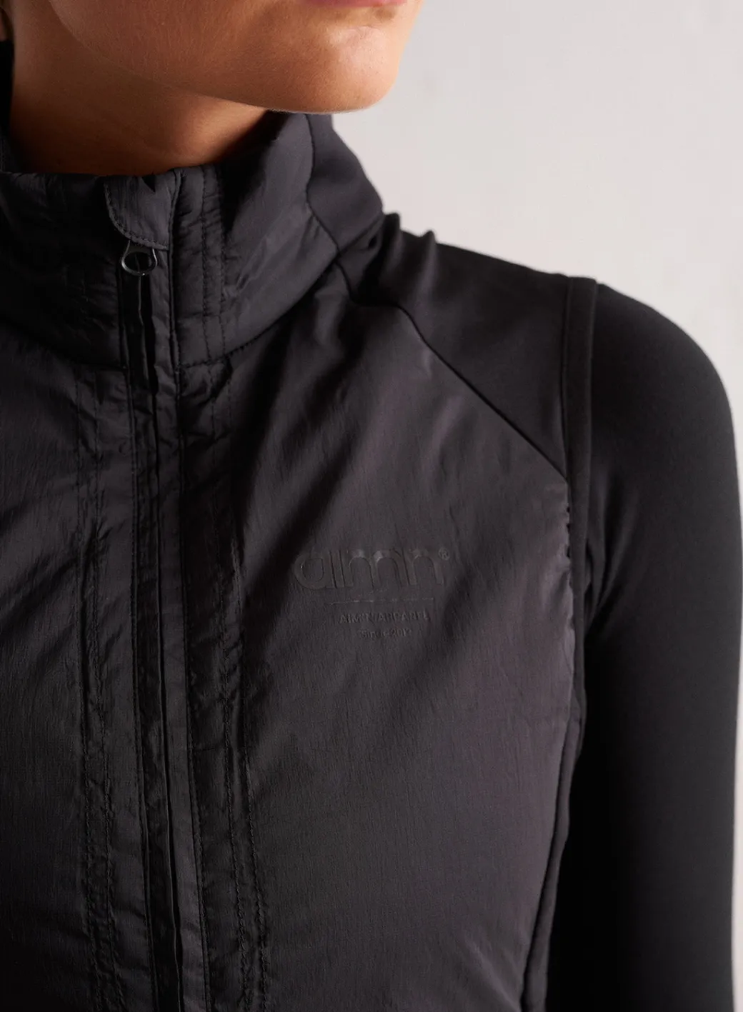 Black Hybrid Vest>AIM’N Hot