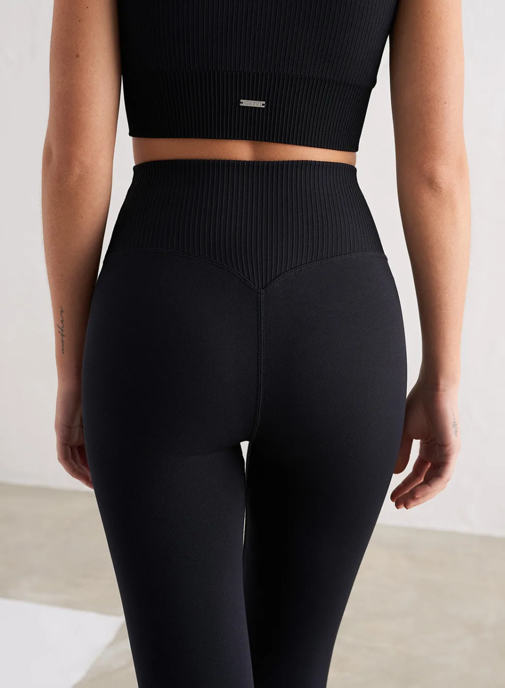 Limitless Seamless Tights>AIM’N Sale