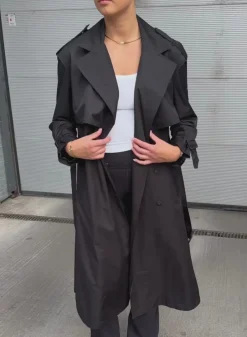 Recycled Tech Trench Coat>AIM’N Best