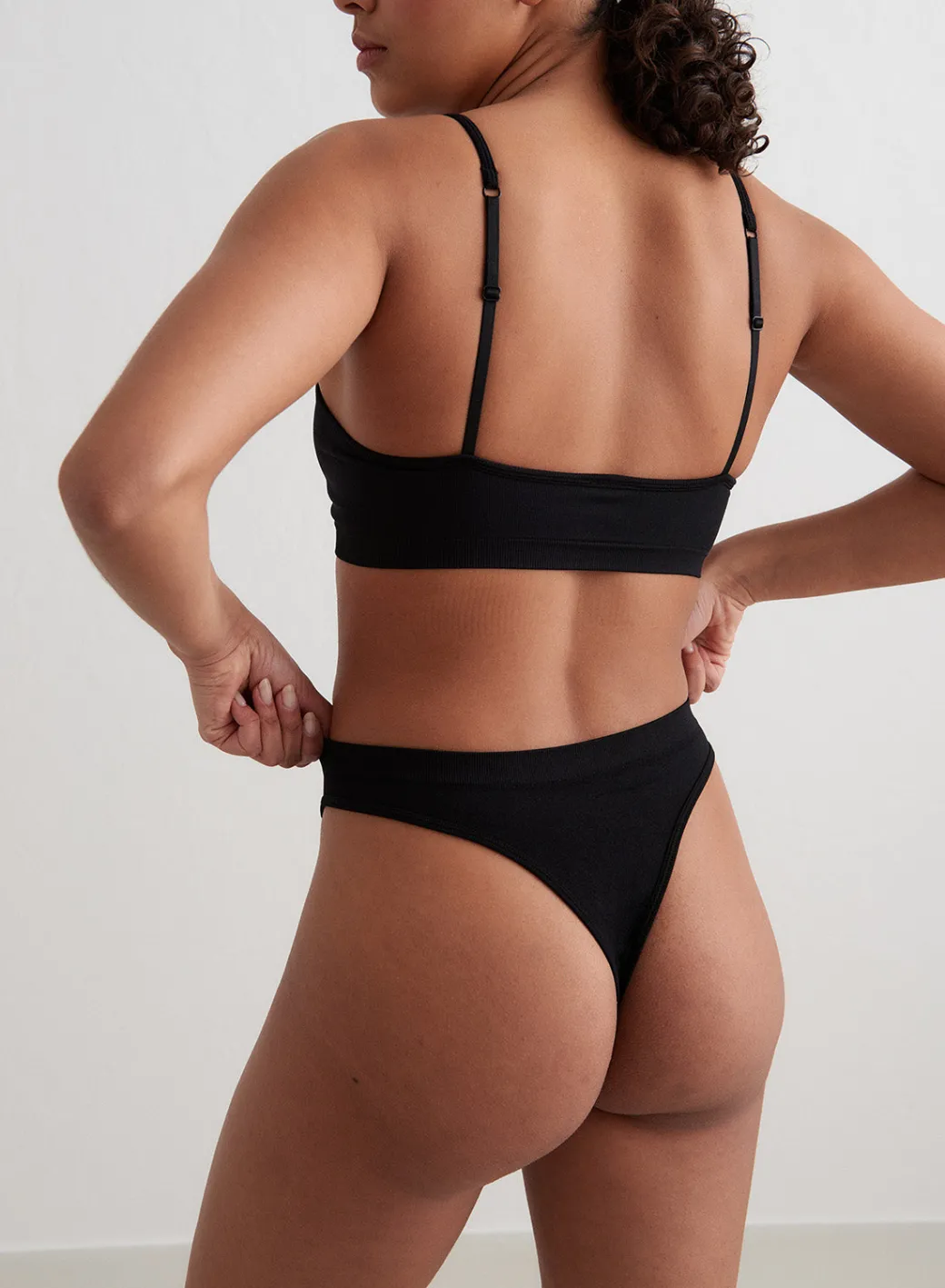 Seamless Thong>AIM’N Discount