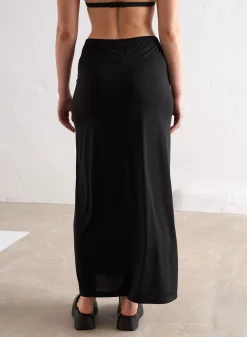 Black Sheer Tech Skirt>AIM’N Hot