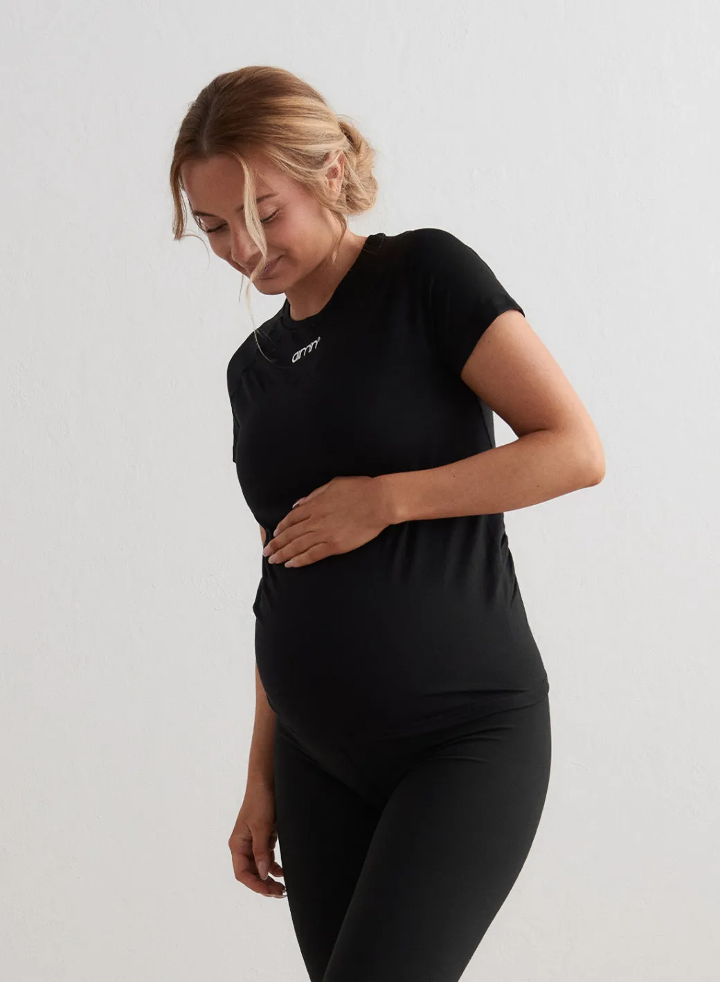 Black Soft Basic Maternity Short Sleeve>AIM’N Hot