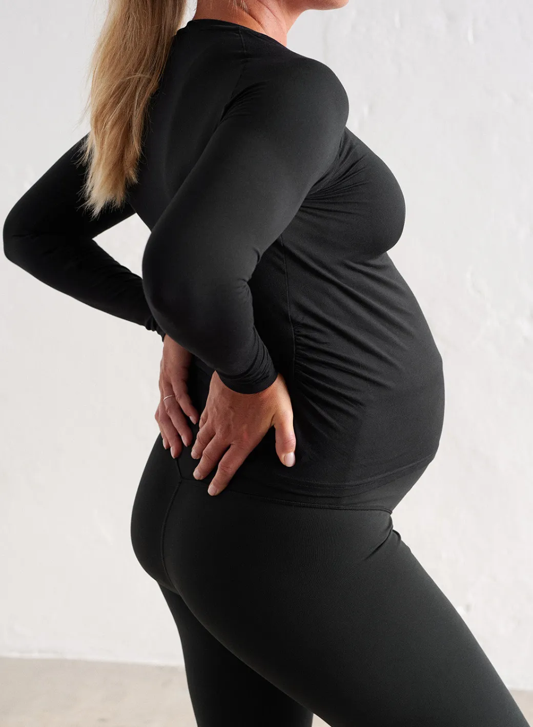 Black Soft Basic Maternity Long Sleeve>AIM’N Hot