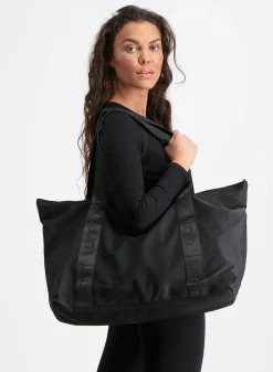 Black Weekend Bag><noscript><img width=