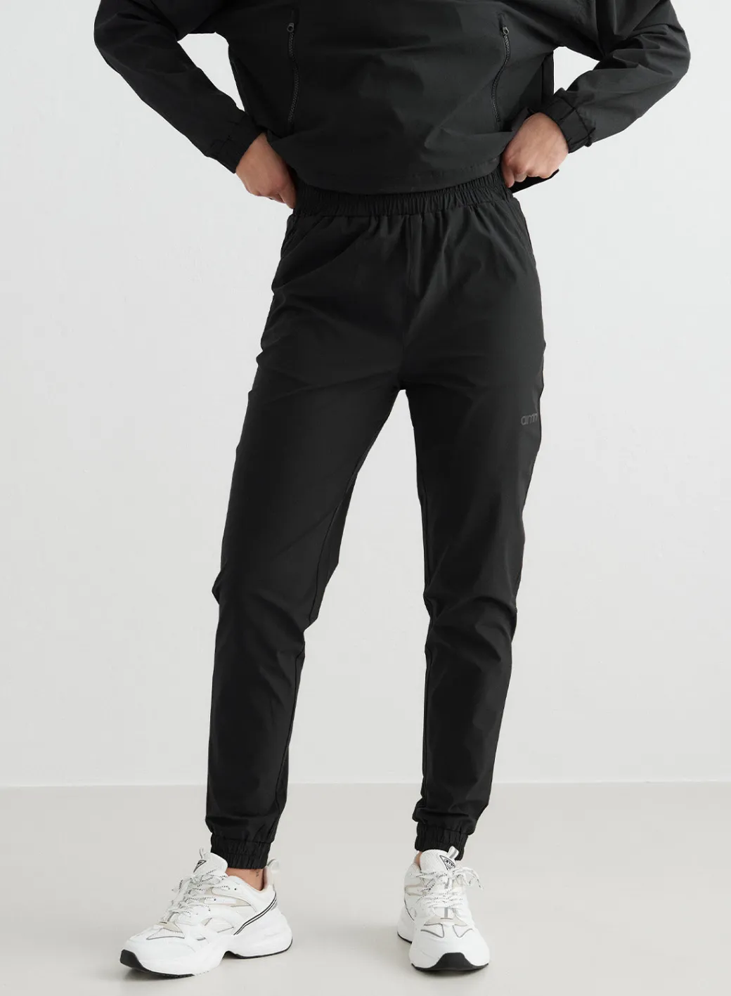 Windbreaker Pants>AIM’N Hot