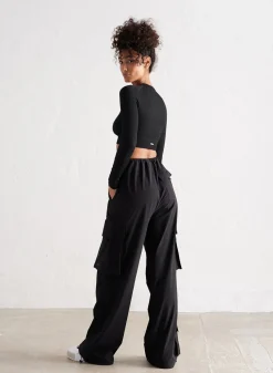 Windbreaker Parachute Pants><noscript><img width=