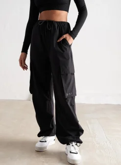 Windbreaker Parachute Pants><noscript><img width=