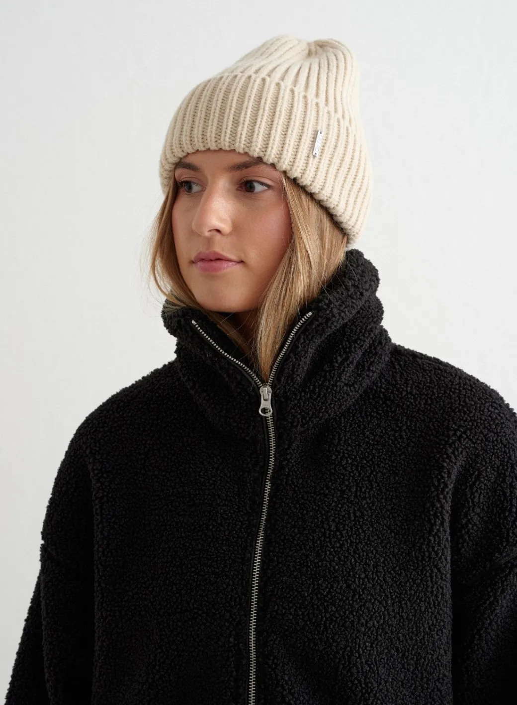 Café Au Lait Chunky Beanie>AIM’N Sale