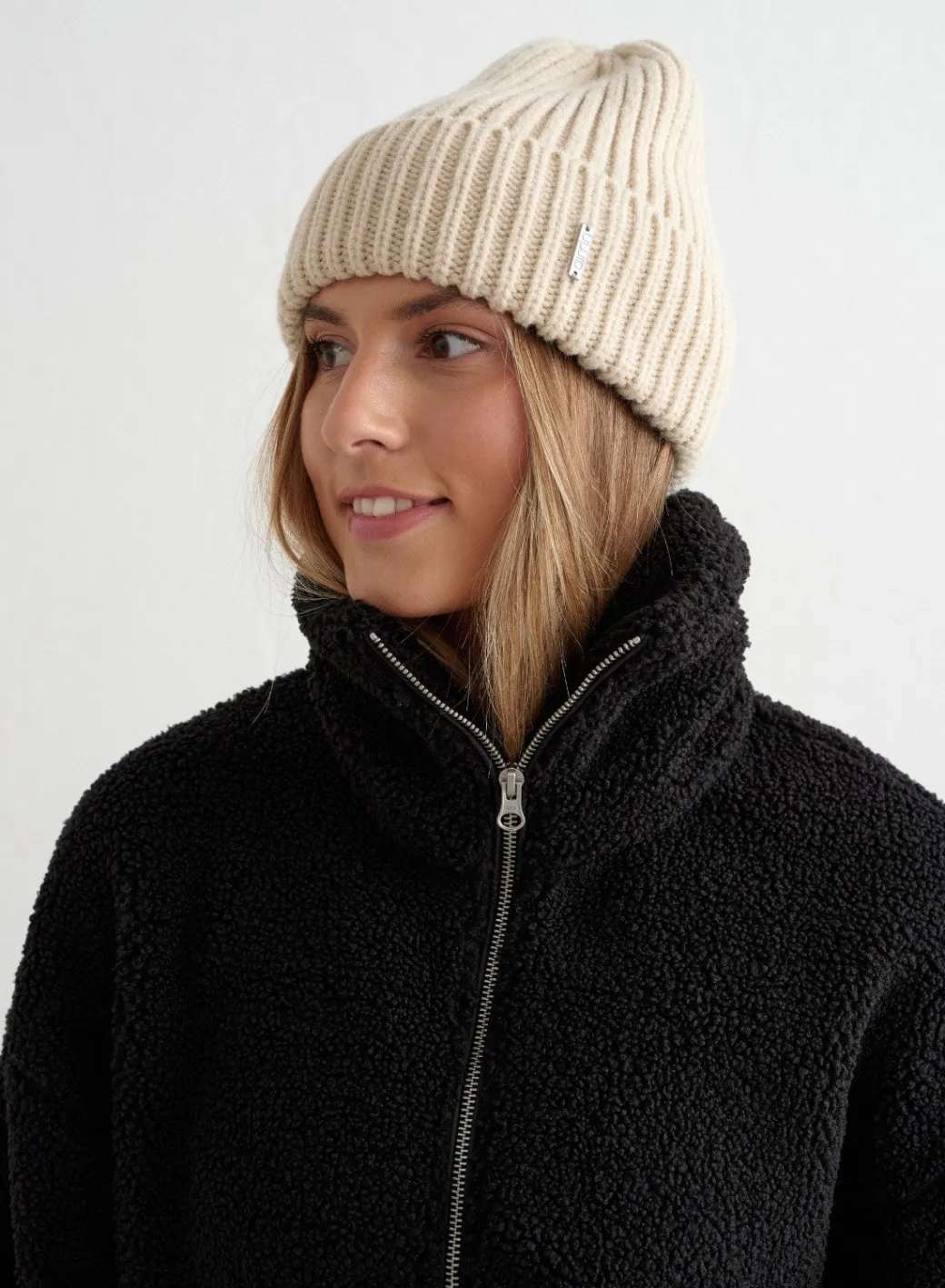 Café Au Lait Chunky Beanie>AIM’N Sale
