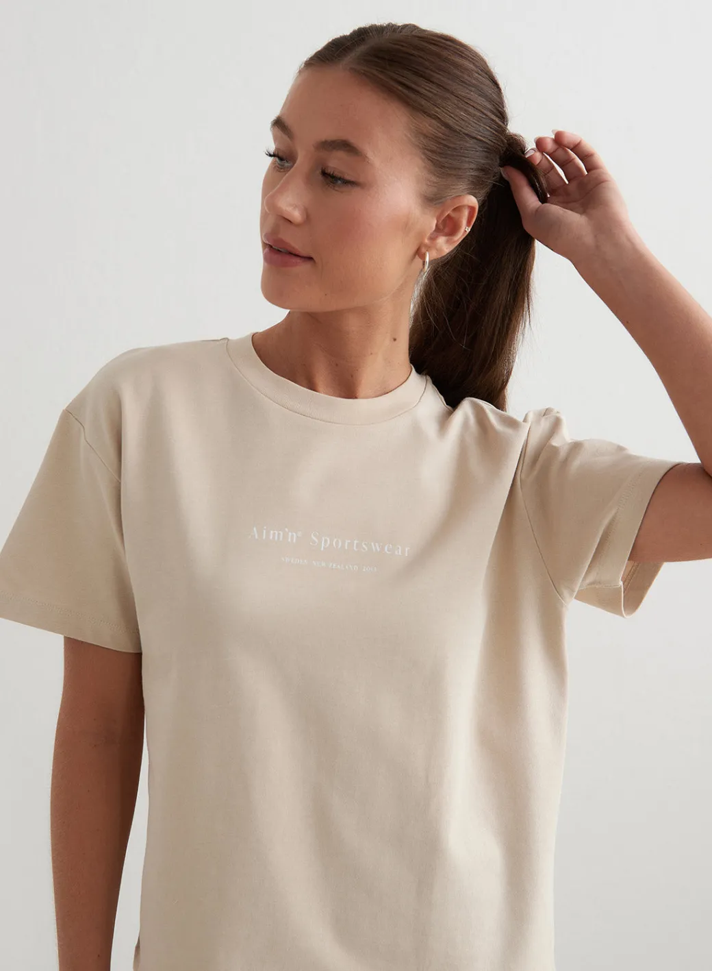 Café Au Lait Serif Boxy T-shirt>AIM’N Hot