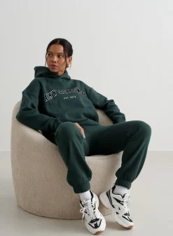Varsity Classic Sweatpants><noscript><img width=