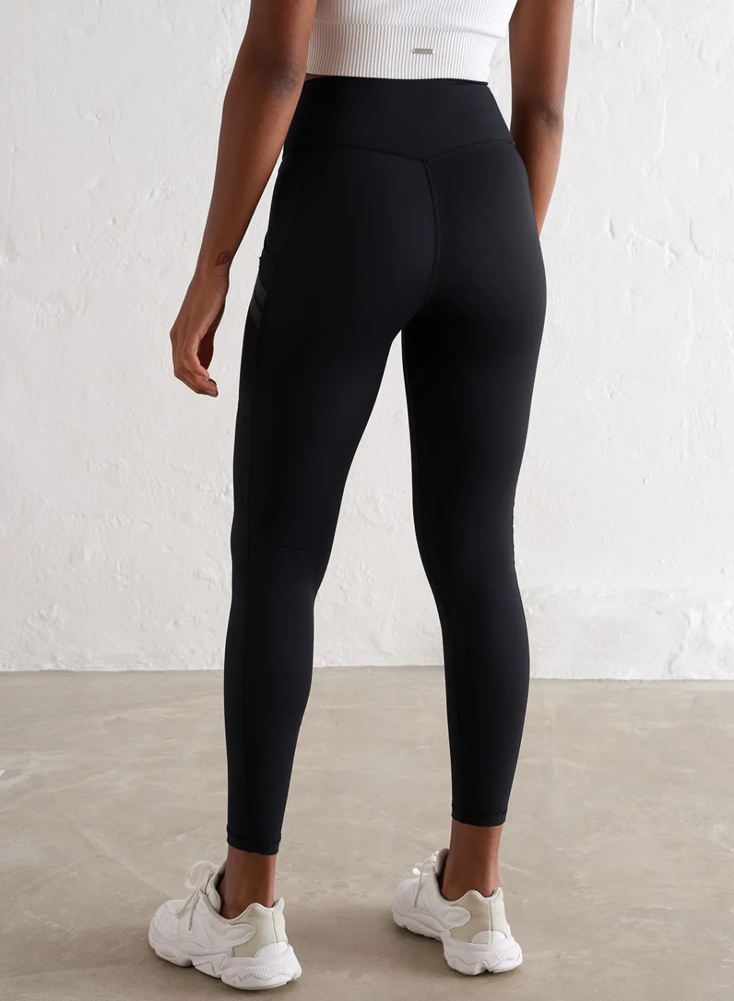 Essential Tights>AIM’N New