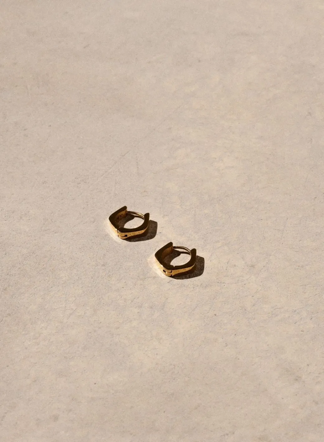 Waterproof Angle Hoop Earrings>AIM’N Online