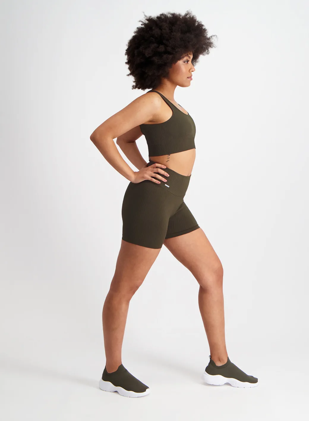 Ribbed Midi Biker Shorts>AIM’N Hot