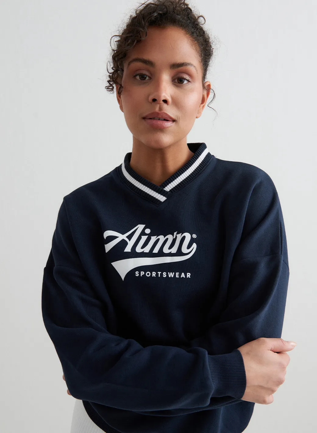 Navy Pitch V-neck Sweatshirt>AIM’N Online
