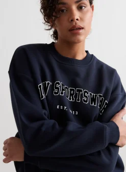 Navy Varsity Sweatshirt>AIM’N Outlet