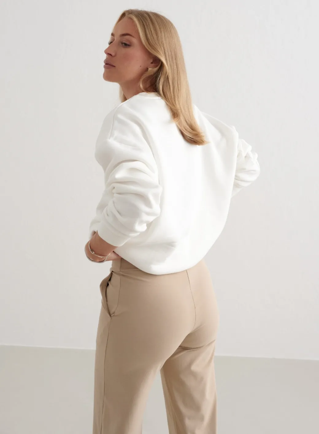 Heritage Sweatshirt>AIM’N