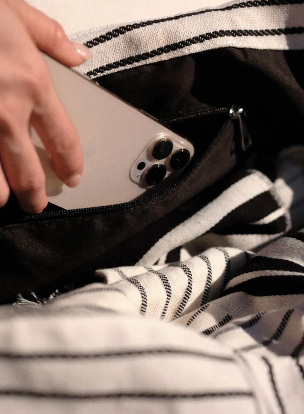 Off-white Beach Tote Bag>AIM’N Discount