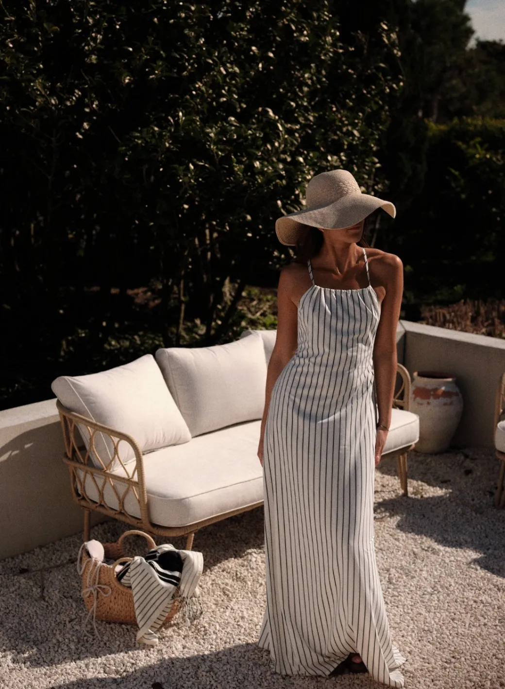 Off-white Flowy Long Dress>AIM’N Outlet