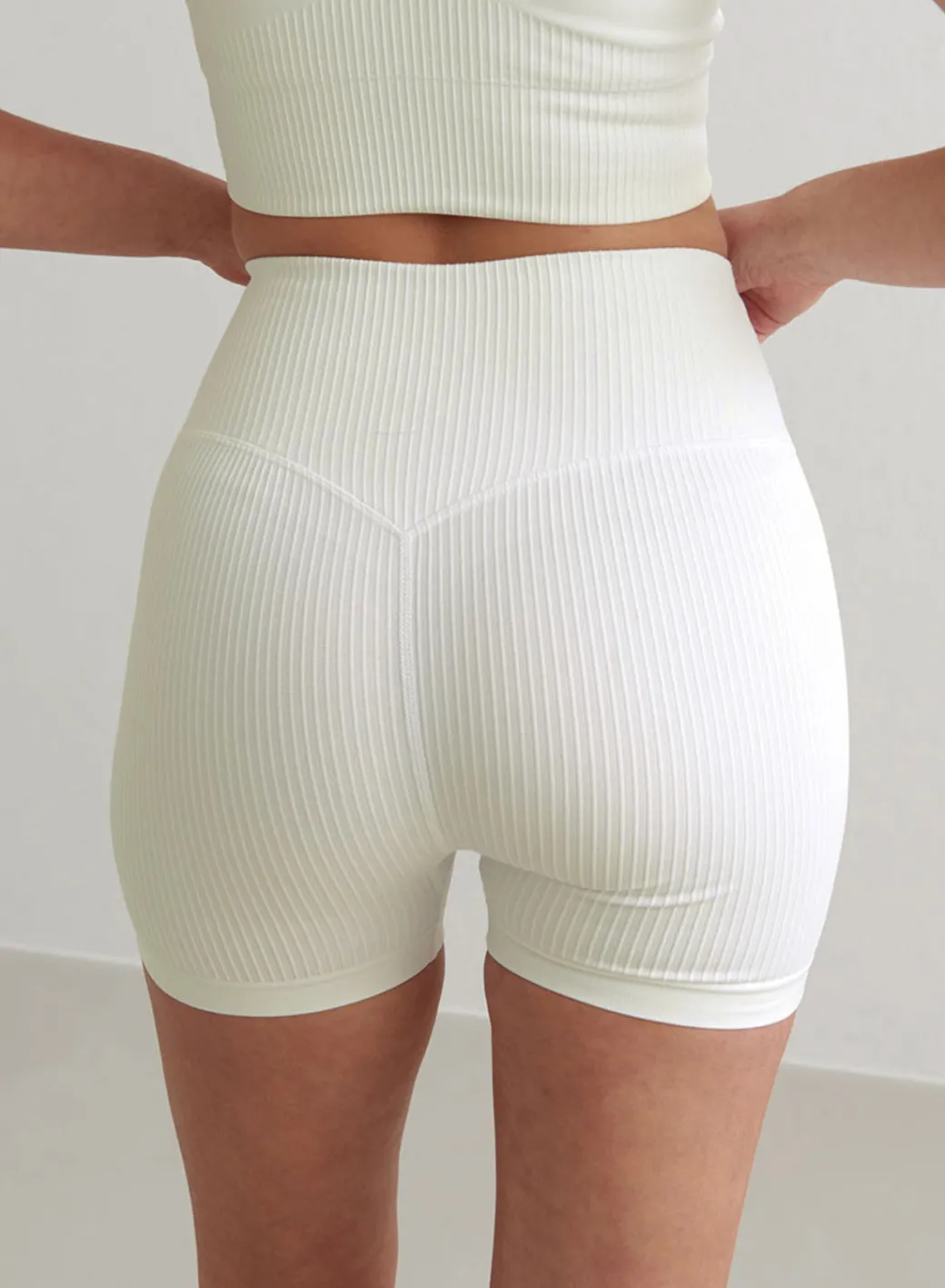 Off-White Ribbed Midi Biker Shorts>AIM’N Sale