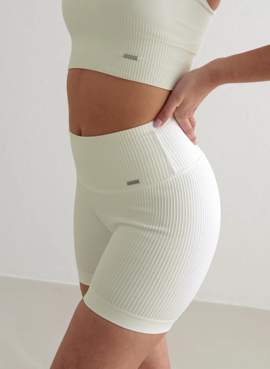Off-White Ribbed Midi Biker Shorts>AIM’N Sale