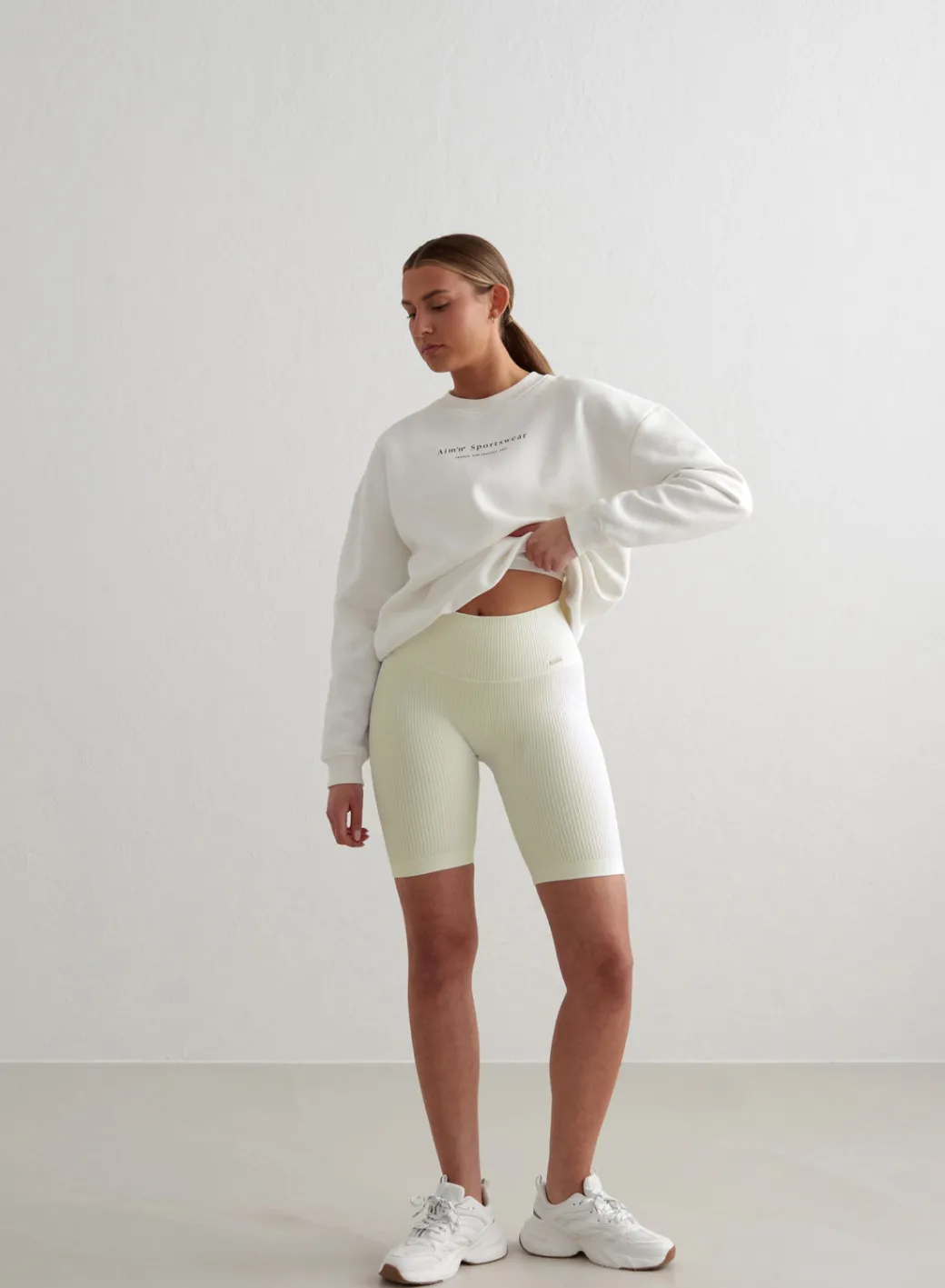 Off-White Ribbed Seamless Biker Shorts>AIM’N Hot