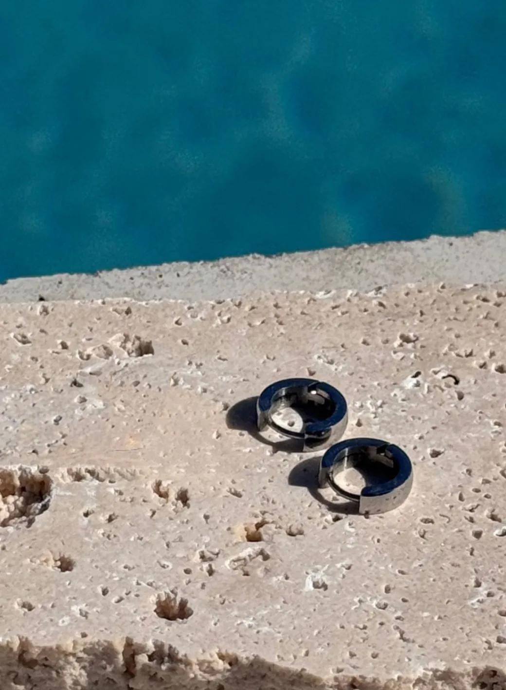 Waterproof Hoop Earrings>AIM’N Outlet