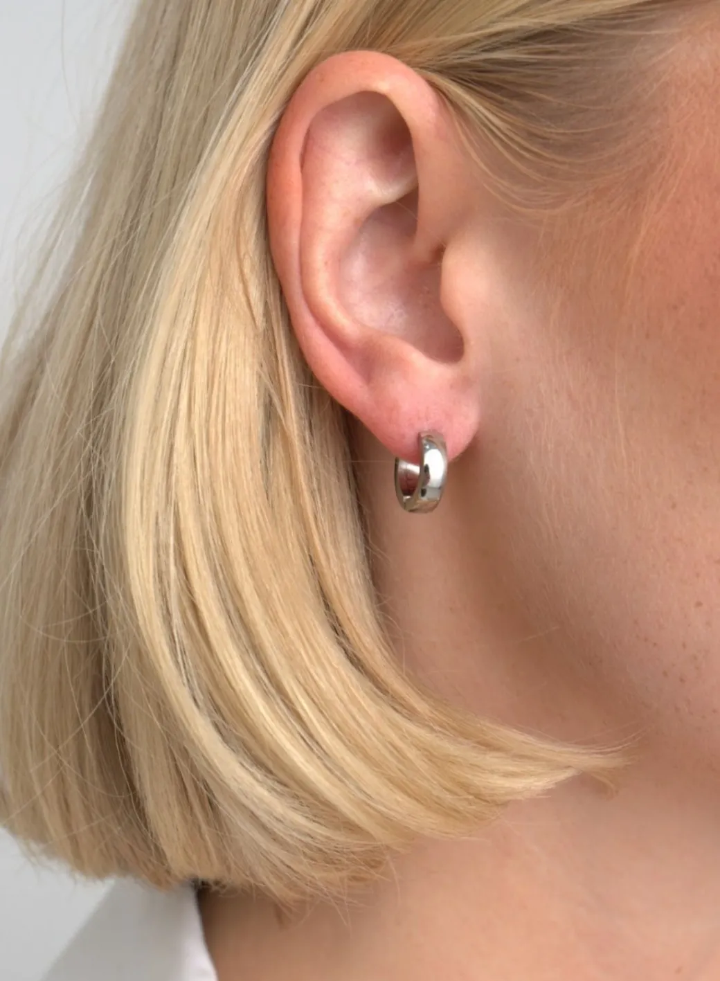 Waterproof Hoop Earrings>AIM’N Outlet