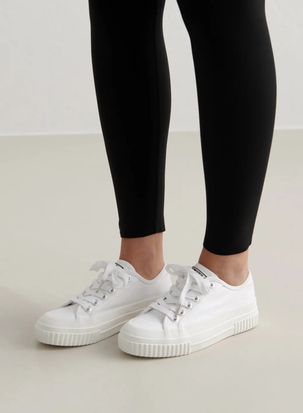 Cotton Canvas Sneakers>AIM’N Hot