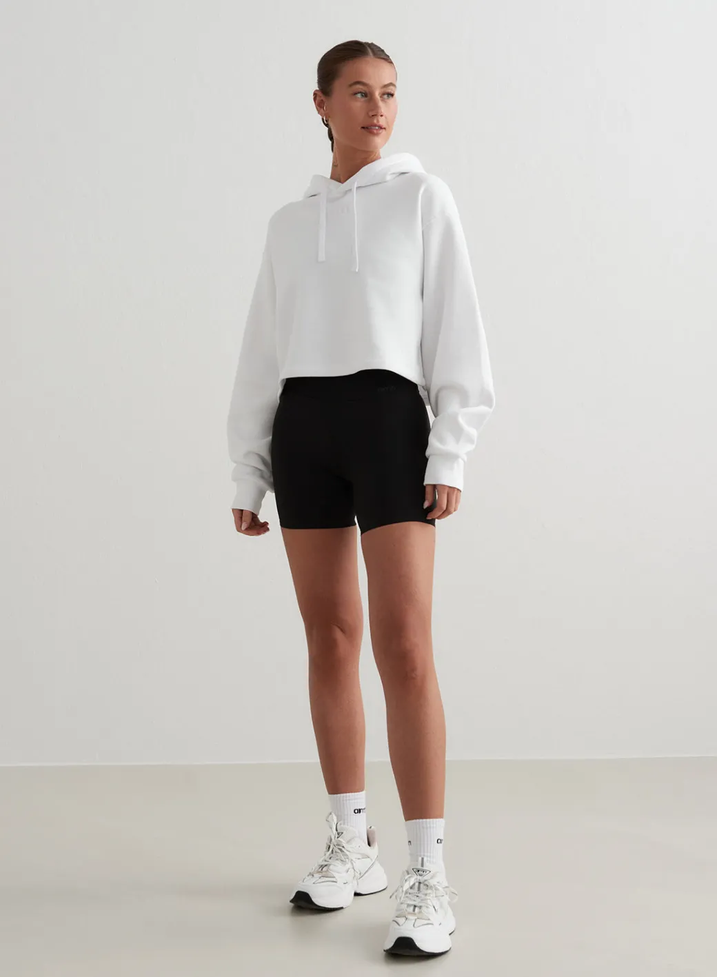 White Cropped Hoodie>AIM’N Clearance