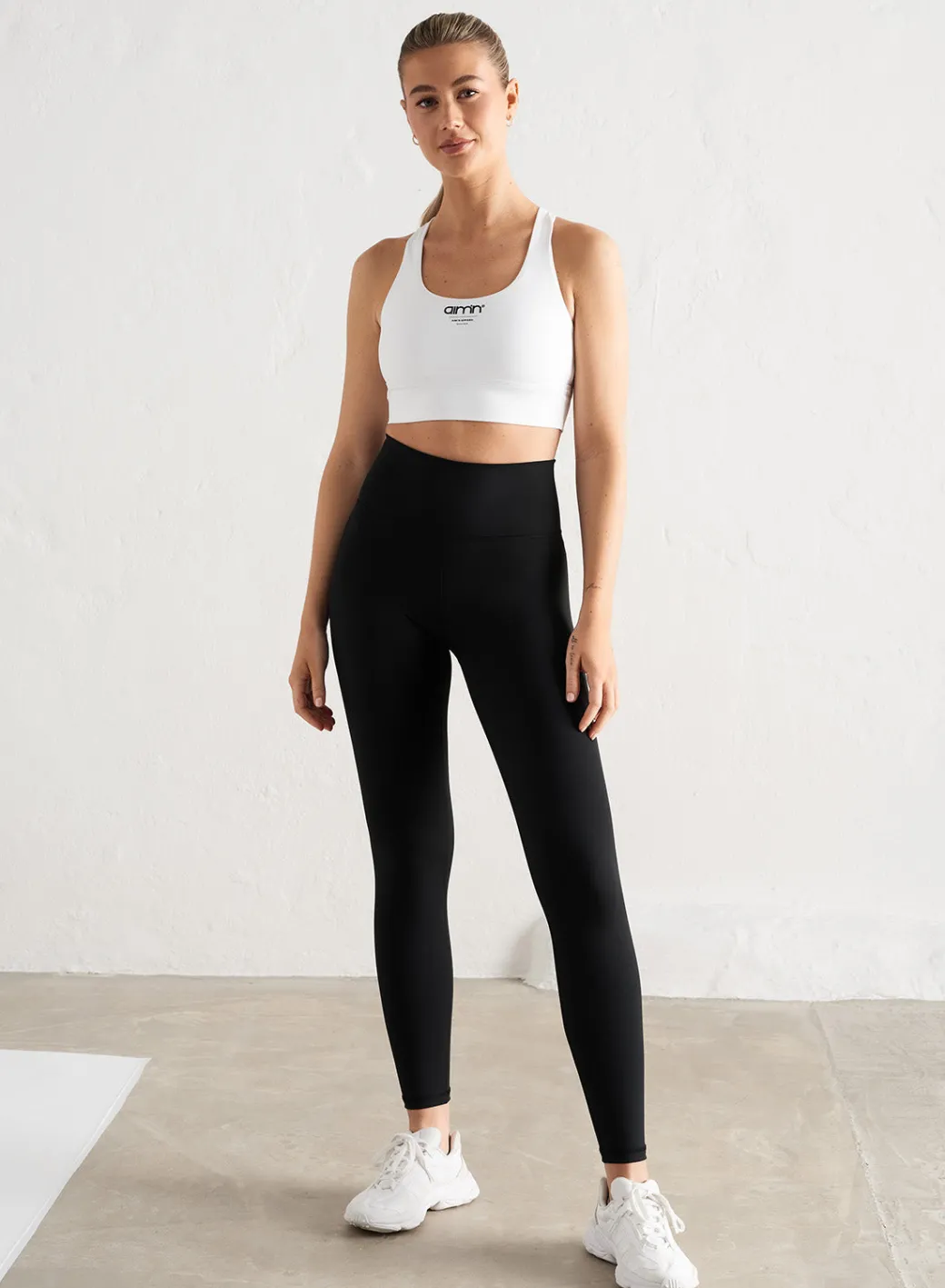 Edge Core Racerback Bra>AIM’N