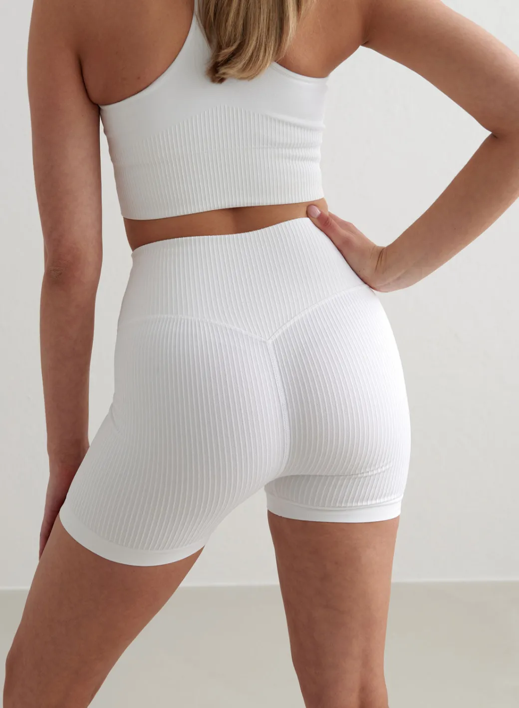 Ribbed Midi Biker Shorts>AIM’N Hot