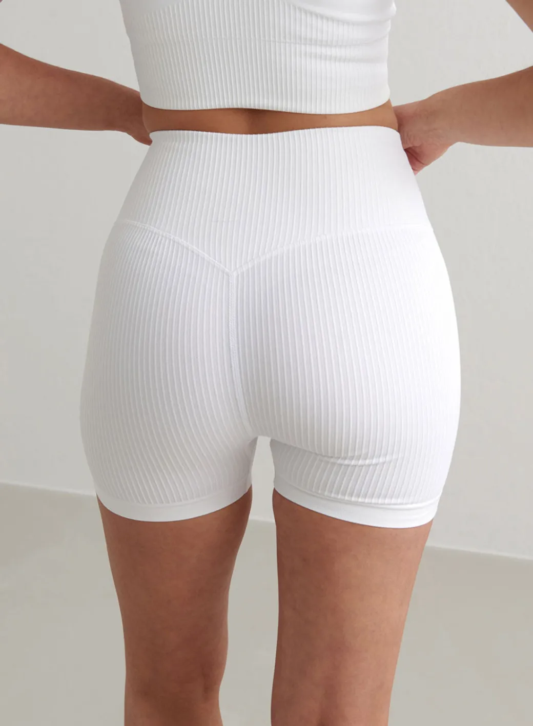 Ribbed Midi Biker Shorts>AIM’N Hot